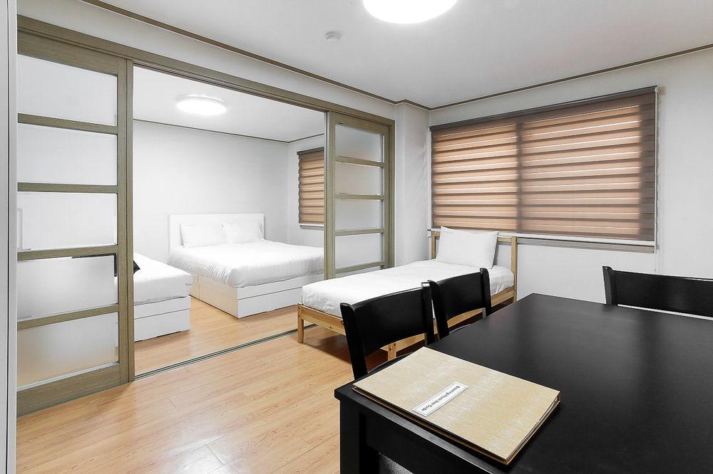 Blooming House Aparthotel 3*