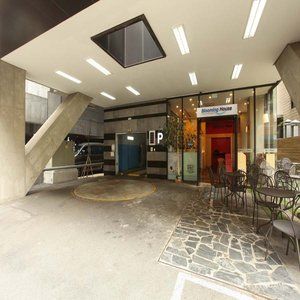 Blooming House Aparthotel 3*
