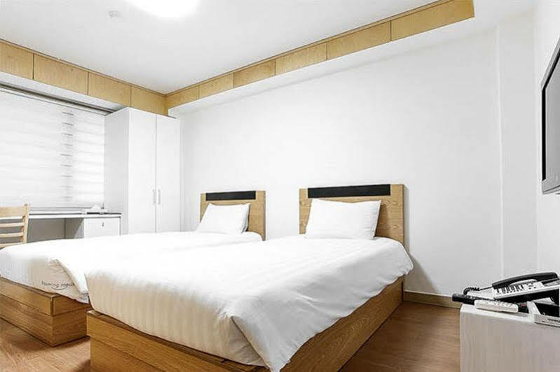 Aparthotel Blooming House